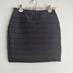 NWOT Bluenotes Dark Gray Tight Mini Skirt Size S